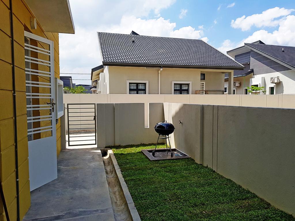 Selendang In Krubong Near Std Hang Jebat, Mitc & Utem Malacca Habitación foto